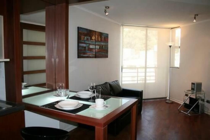 Imagen de la habitación del Hotel Santiago Suite Apartment. Foto 9