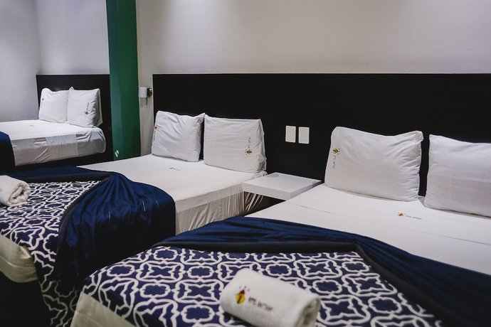 Imagen de la habitación del Hotel Santiago Trinidad. Foto 13
