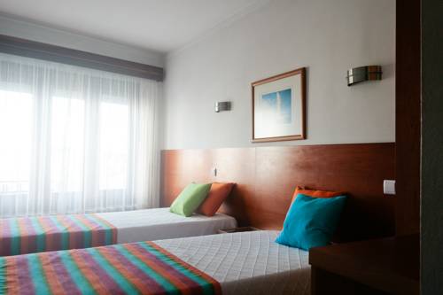 Imagen de la habitación del Hotel Santiago, Vagos. Foto 4