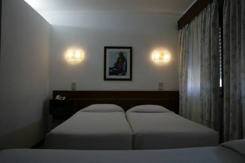 Imagen de la habitación del Hotel Santiago, Vagos. Foto 8