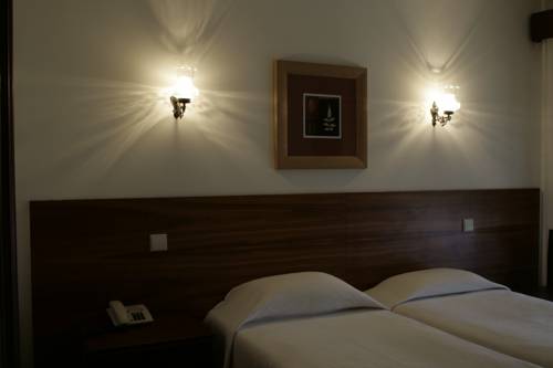 Imagen de la habitación del Hotel Santiago, Vagos. Foto 9