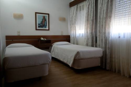 Imagen de la habitación del Hotel Santiago, Vagos. Foto 10
