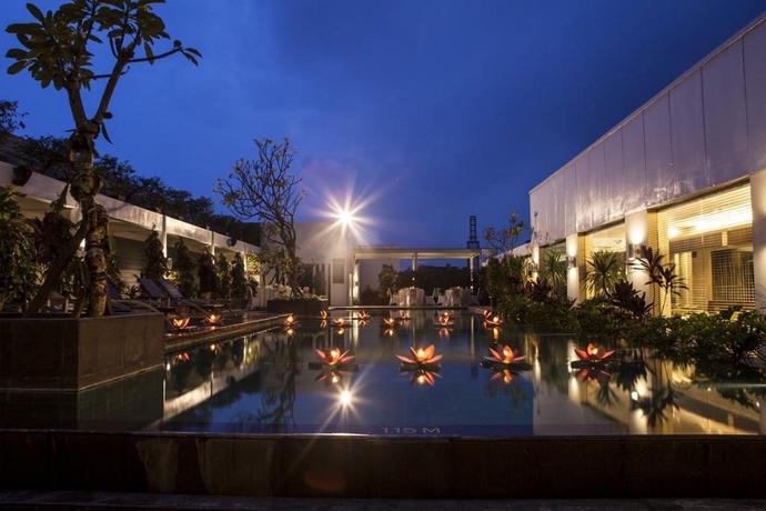 Imagen general del Hotel Santika Bogor. Foto 3