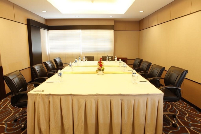 Imagen general del Hotel Santika Bogor. Foto 4