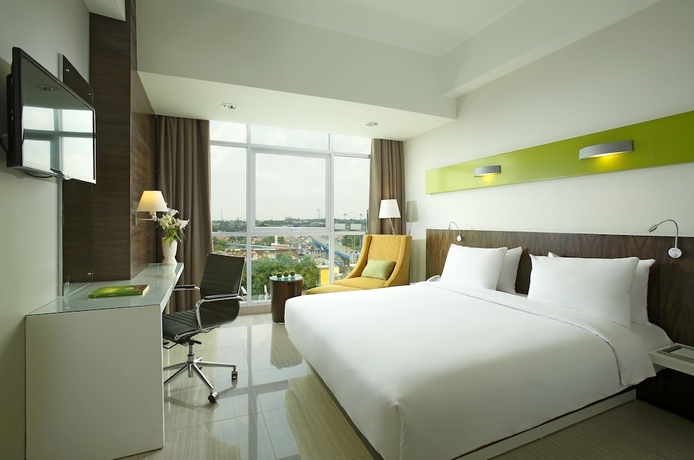 Imagen de la habitación del Hotel Santika Cikarang. Foto 4