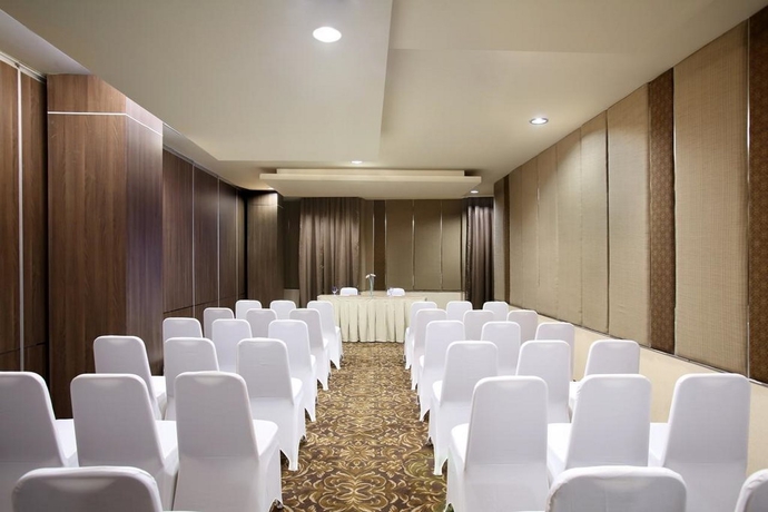 Imagen general del Hotel Santika Depok. Foto 7