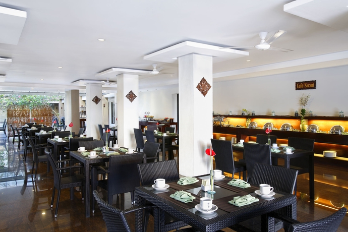 Imagen del bar/restaurante del Hotel Santika Kuta Bali - Chse Certified. Foto 2