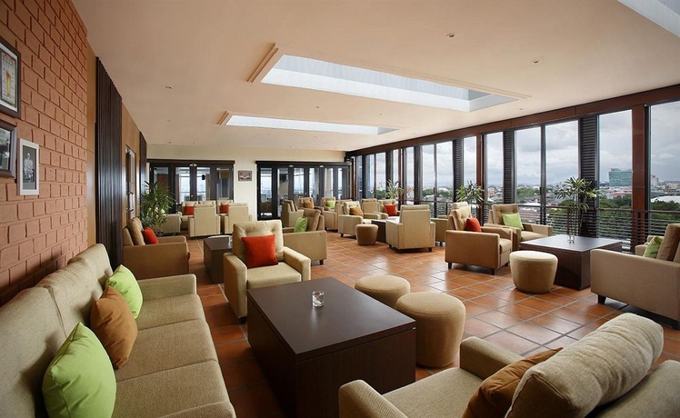 Imagen de los interiores del Hotel Santika Makassar - Chse Certified. Foto 10