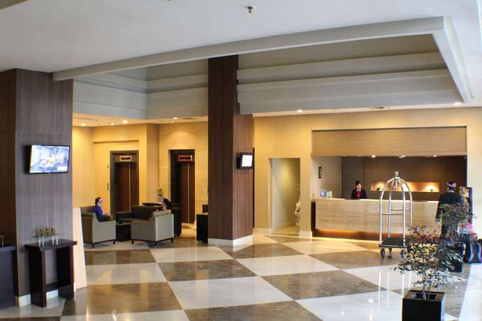Imagen de los interiores del Hotel Santika Pandegiling Surabaya - Chse Certified. Foto 10