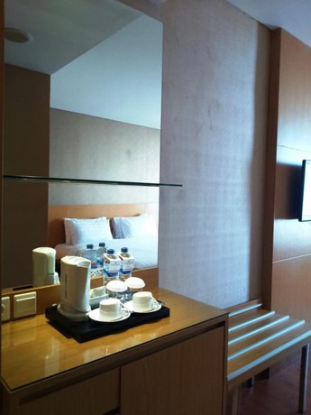 Imagen de la habitación del Hotel Santika Premiere Gubeng - Surabaya. Foto 4