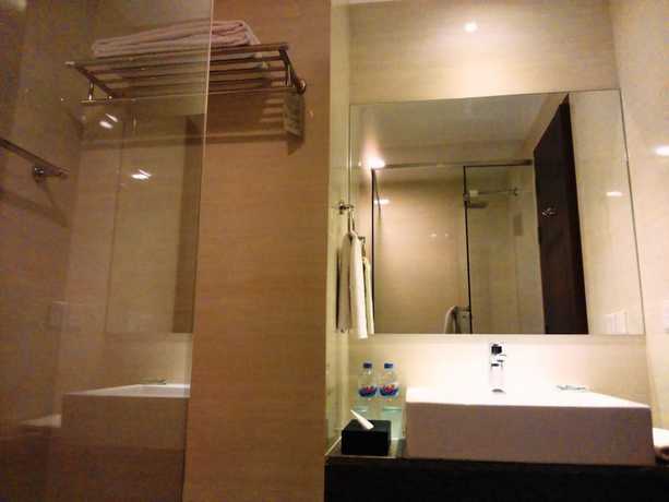 Imagen de la habitación del Hotel Santika Premiere Gubeng - Surabaya. Foto 7