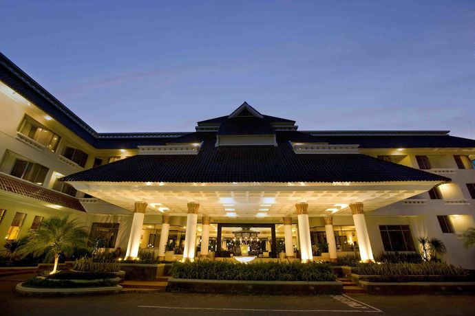 Imagen general del Hotel Santika Premiere Jogja - Chse Certified. Foto 1