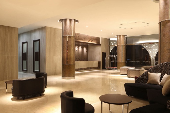 Imagen de los interiores del Hotel Santika Premiere Kota Harapan Indah. Foto 9