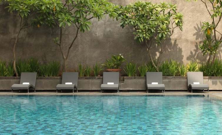 Imagen de la piscina del Hotel Santika Premiere Semarang - Chse Certified. Foto 14