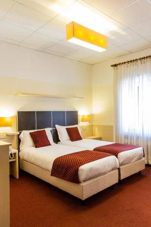 Imagen de la habitación del Hotel Sant'ilario. Foto 4