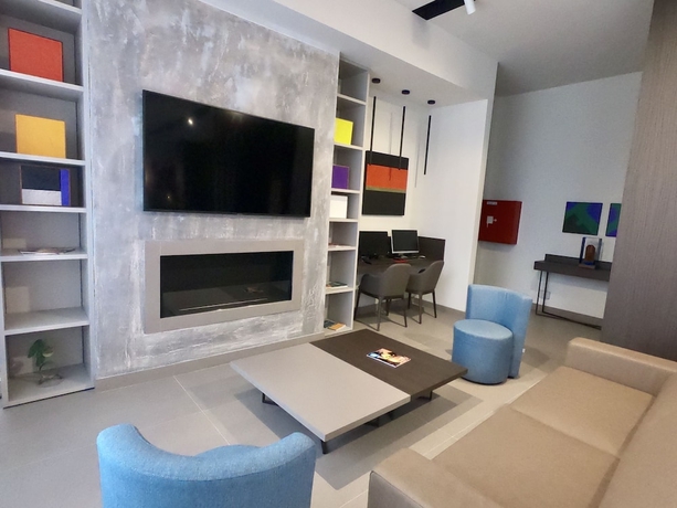 Imagen de los interiores del Hotel Santin. Foto 9