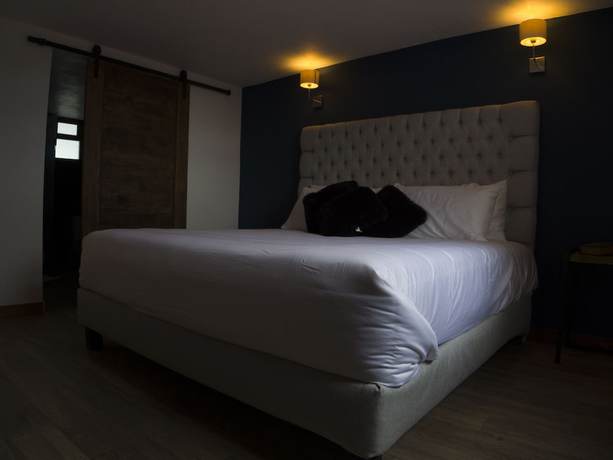 Imagen de la habitación del Hotel Santiurde. Foto 2