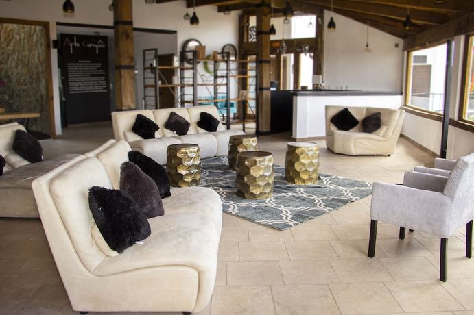 Imagen de los interiores del Hotel Santiurde. Foto 19