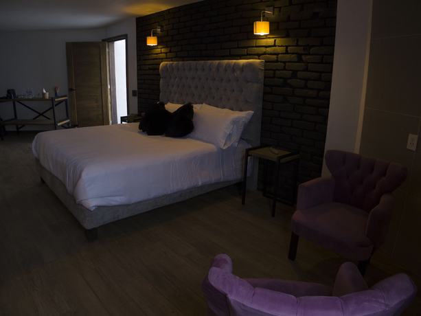 Imagen de la habitación del Hotel Santiurde. Foto 12