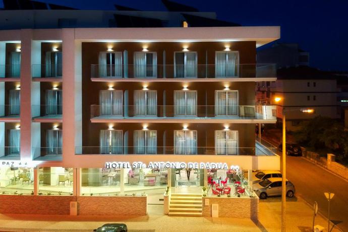 Imagen de los exteriores del Hotel Santo António de Pádua. Foto 8