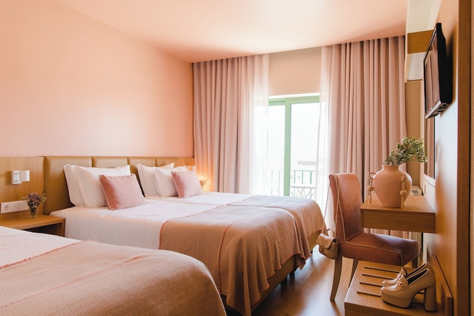 Imagen de la habitación del Hotel Santo Antonio De Fatima. Foto 7