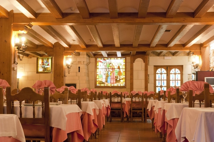 Imagen del bar/restaurante del Hotel Santo Domingo De Silos, SANTO DOMINGO DE SILOS. Foto 4