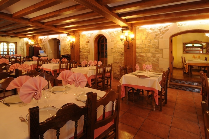 Imagen del bar/restaurante del Hotel Santo Domingo De Silos, SANTO DOMINGO DE SILOS. Foto 5