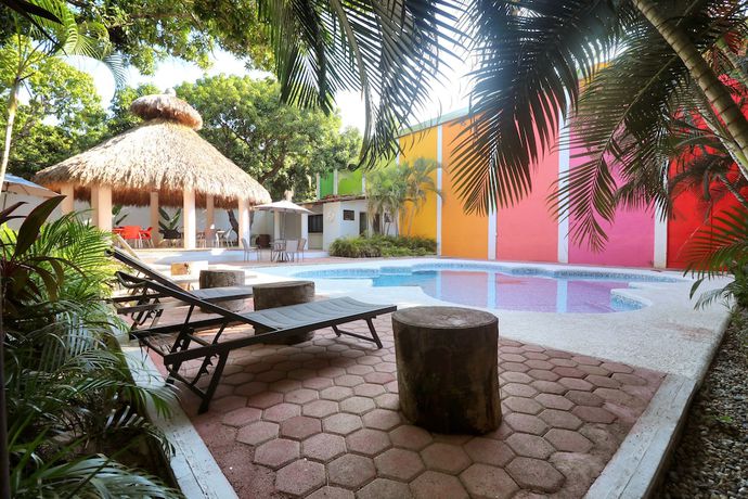 Imagen de la piscina del Hotel Santo Domingo, Puerto Escondido. Foto 5