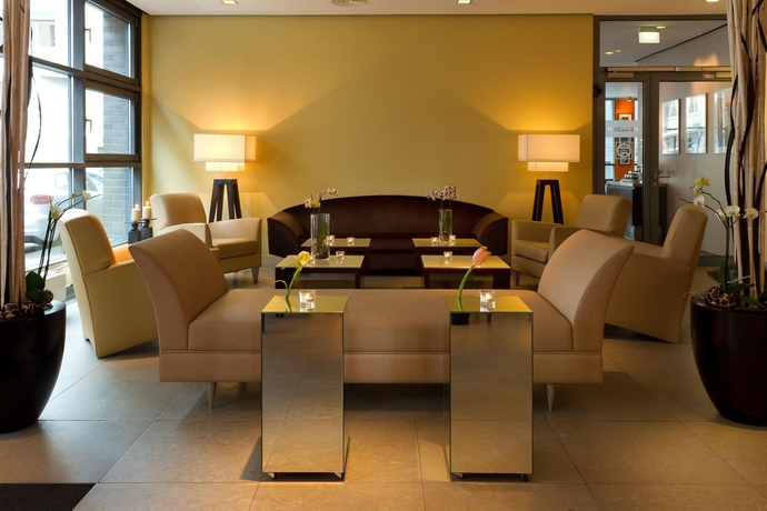 Imagen de los interiores del Hotel Santo. Foto 15