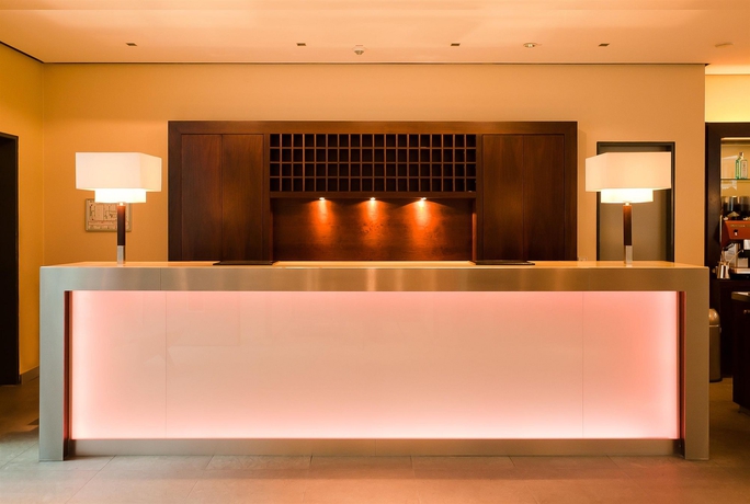 Imagen de los interiores del Hotel Santo. Foto 16