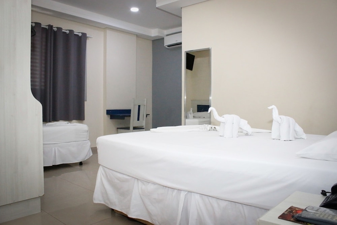 Imagen de la habitación del Hotel Santo Graal. Foto 13