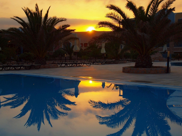 Imagen de la piscina del Hotel Santo Miramare Resort. Foto 10