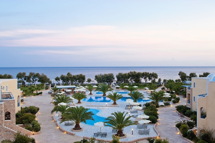 Imagen de los exteriores del Hotel Santo Miramare Resort. Foto 8