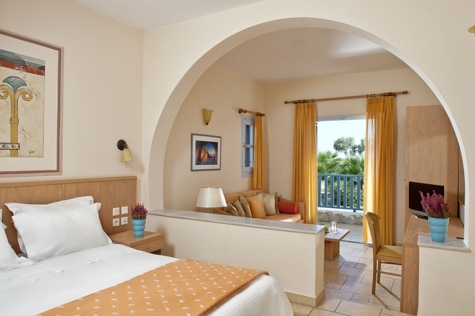 Imagen de la habitación del Hotel Santo Miramare Resort. Foto 6