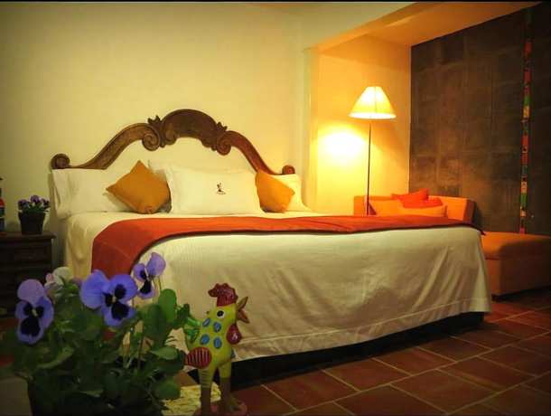 Imagen de la habitación del Hotel Santo Santiago. Foto 2