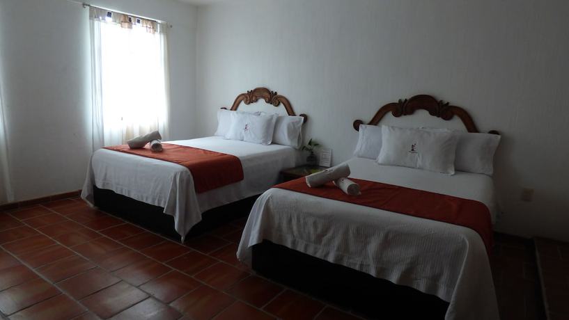 Imagen de la habitación del Hotel Santo Santiago. Foto 7
