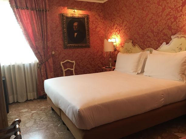 Imagen de la habitación del Hotel Santo Stefano. Foto 3
