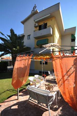 Imagen de la habitación del Hotel Santoianni. Foto 8