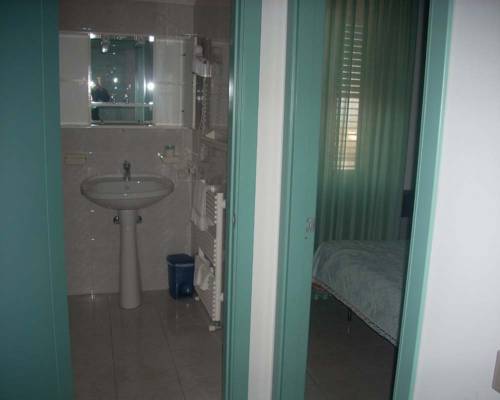 Imagen de la habitación del Hotel Santoianni. Foto 12