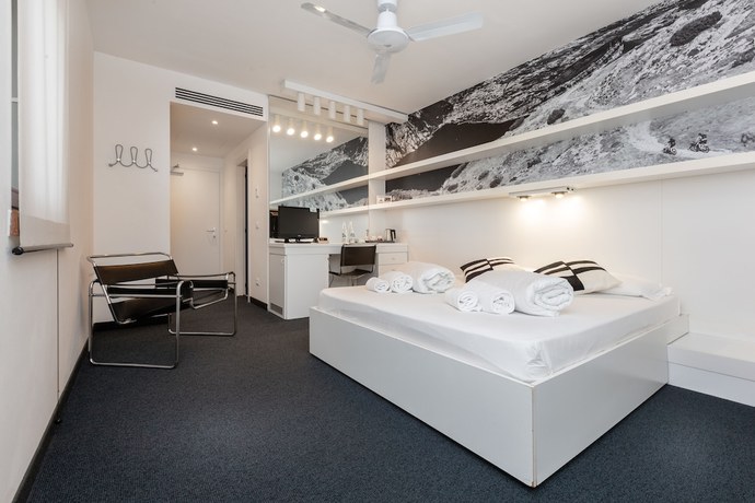Imagen de la habitación del Hotel Santoni Freelosophy. Foto 17
