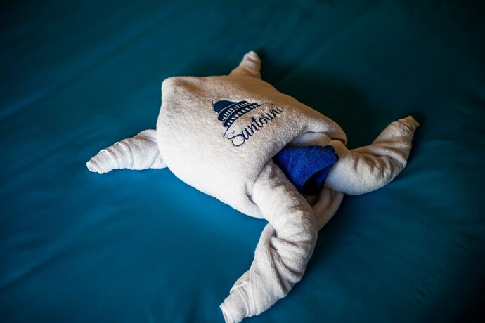 Imagen de la habitación del Hotel Santorini Beach Resort. Foto 21