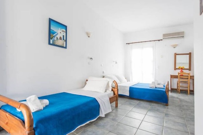 Imagen de la habitación del Hotel Santorini Breeze. Foto 14