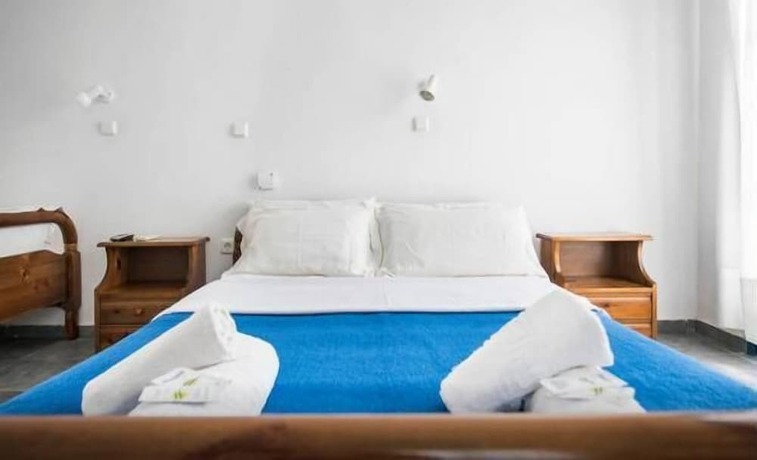 Imagen de la habitación del Hotel Santorini Breeze. Foto 18