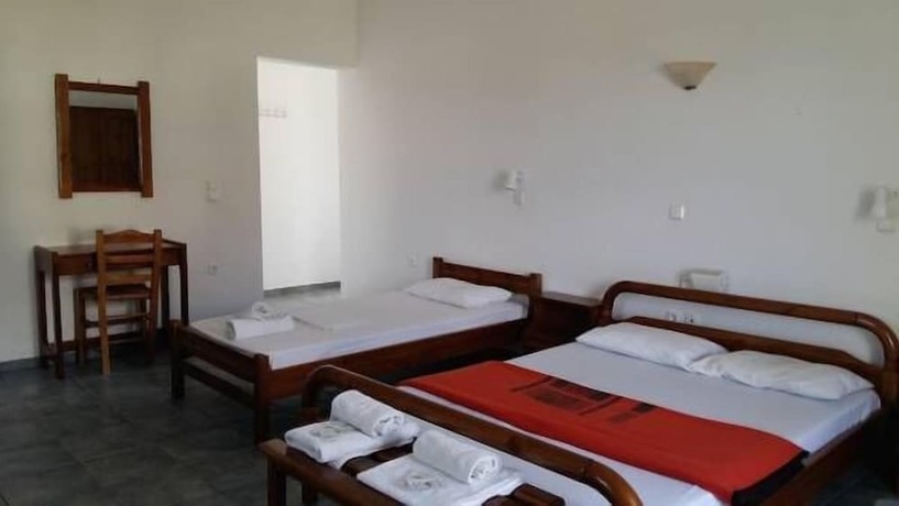 Imagen de la habitación del Hotel Santorini Breeze. Foto 19