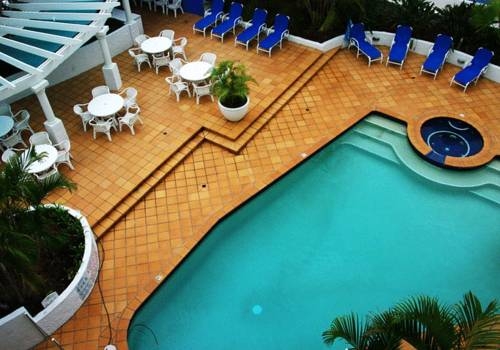 Imagen general del Hotel Santorini By The Sea Gold Coast. Foto 2