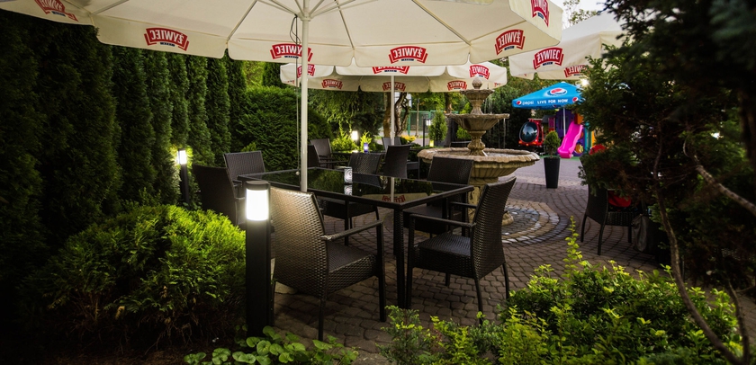 Imagen del bar/restaurante del Hotel Santorini, Cracovia. Foto 3