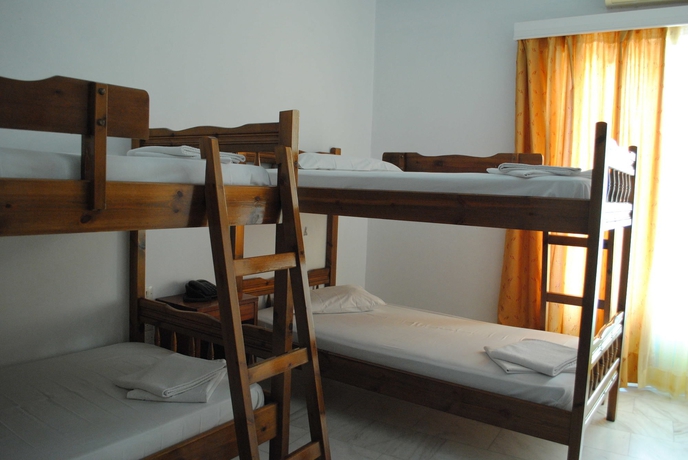 Imagen de la habitación del Hotel Santorini. Foto 3