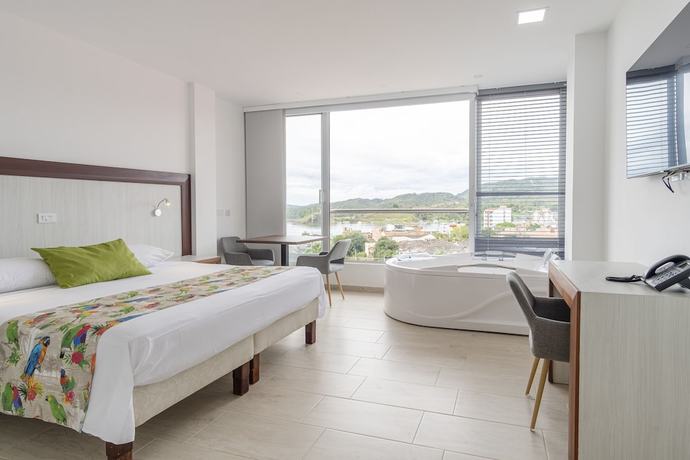 Imagen de la habitación del Hotel Santorini, Guatap&eacute;. Foto 2