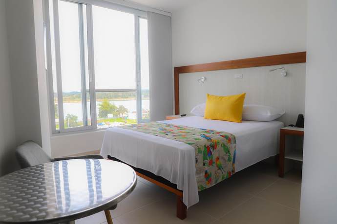 Imagen de la habitación del Hotel Santorini, Guatap&eacute;. Foto 6