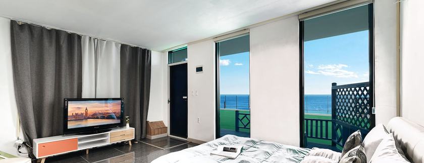 Imagen de la habitación del Hotel Santorini N Pension. Foto 9